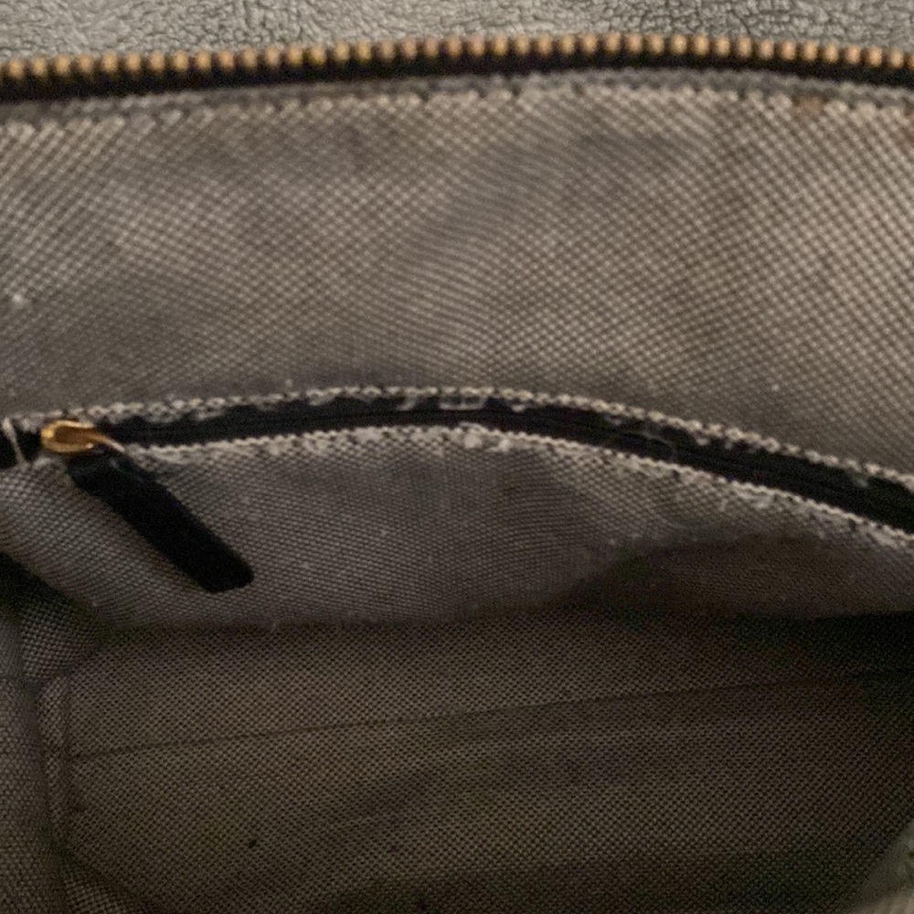 Vince Camino very soft black leather handbag. - Picture 8 of 14